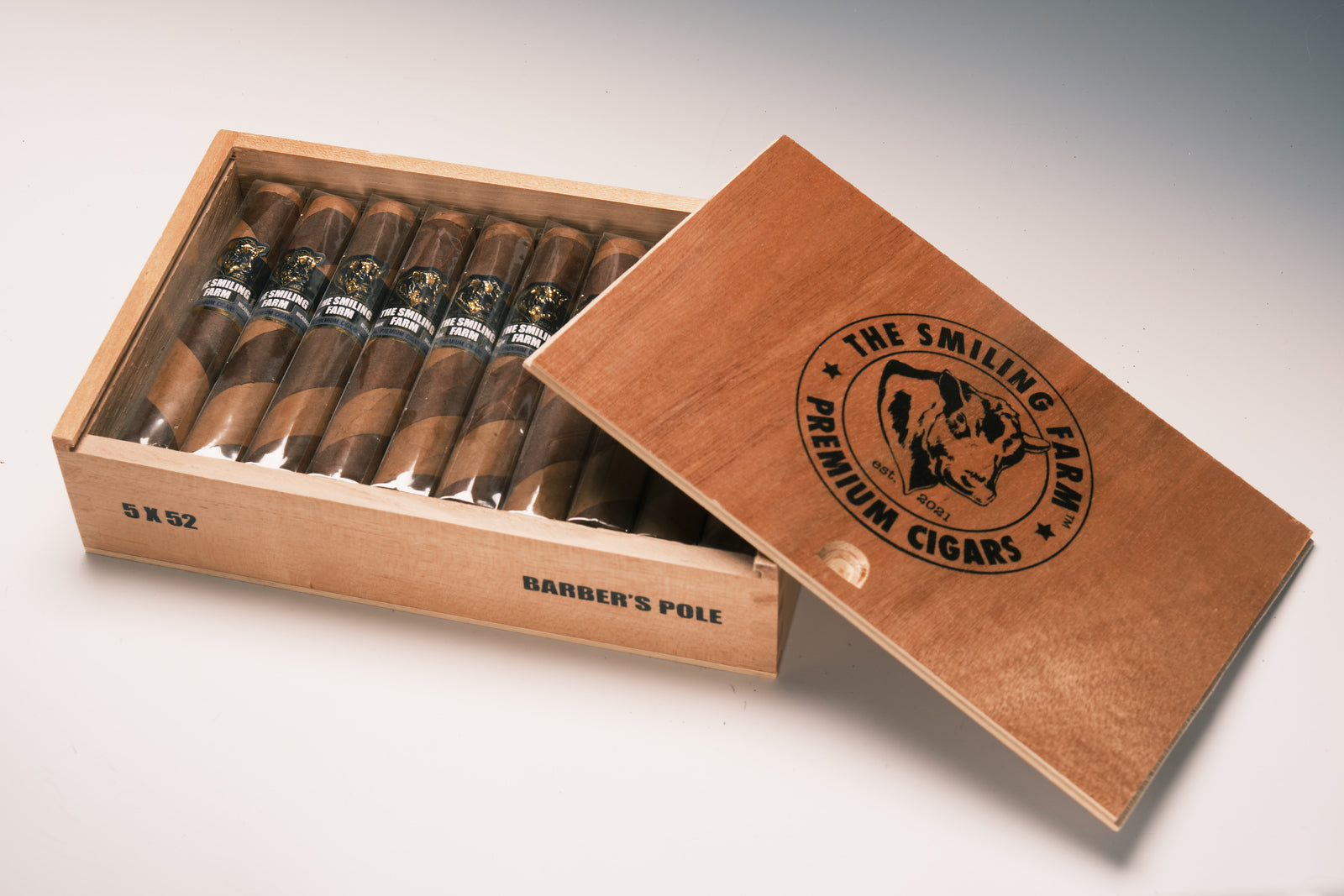 The Smiling Farm Cigars Barber's Pole Robusto 52x5 (Box of 20)